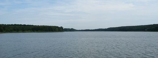 Jezioro Ostrowieckie koło Chomiąży Księżej