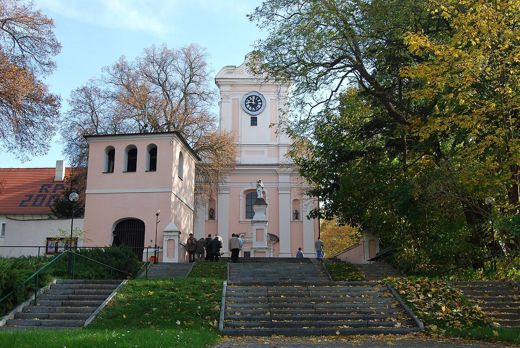 Kościół św. Mikołaja z dzwonnicą w Łabiszynie