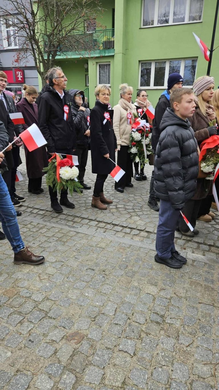 Narodowe Święto Niepodległości - delegacja oddziału - zdjęcie 1
